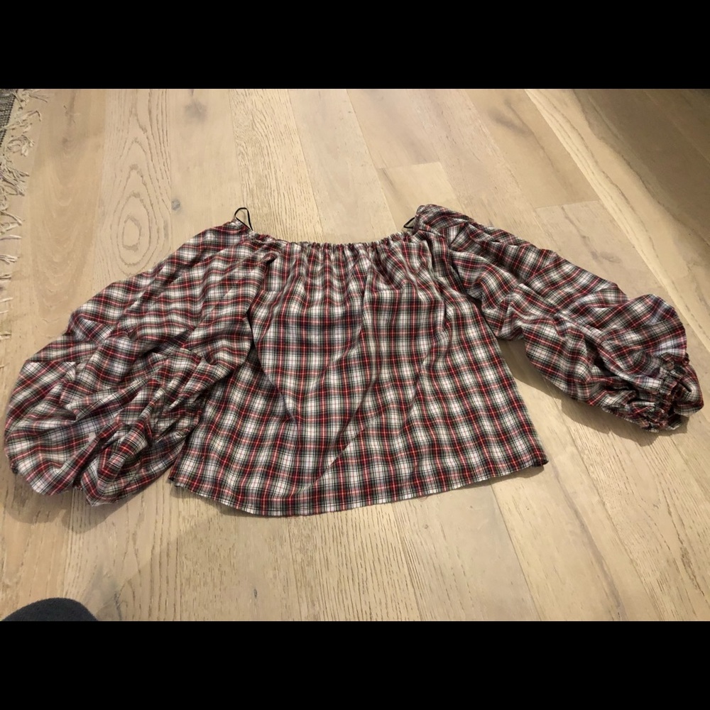 Petersyn off the shoulder puff sleeve top